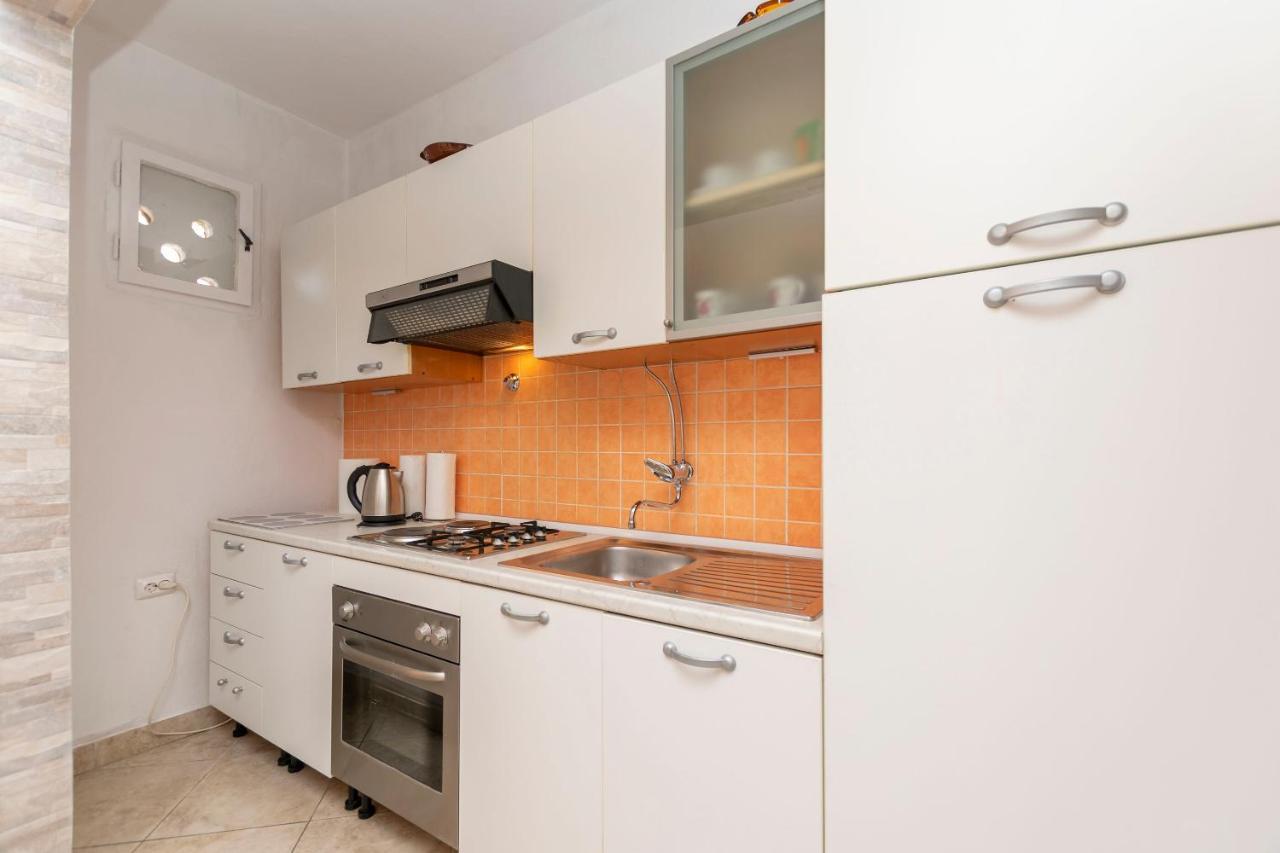 Apartments Milica Kastela Ngoại thất bức ảnh